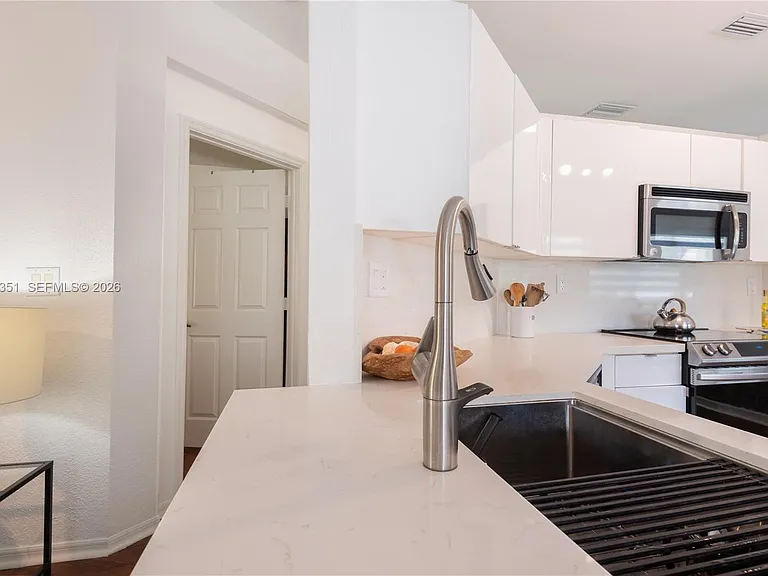 4123 Sapphire Bnd — Photo 38