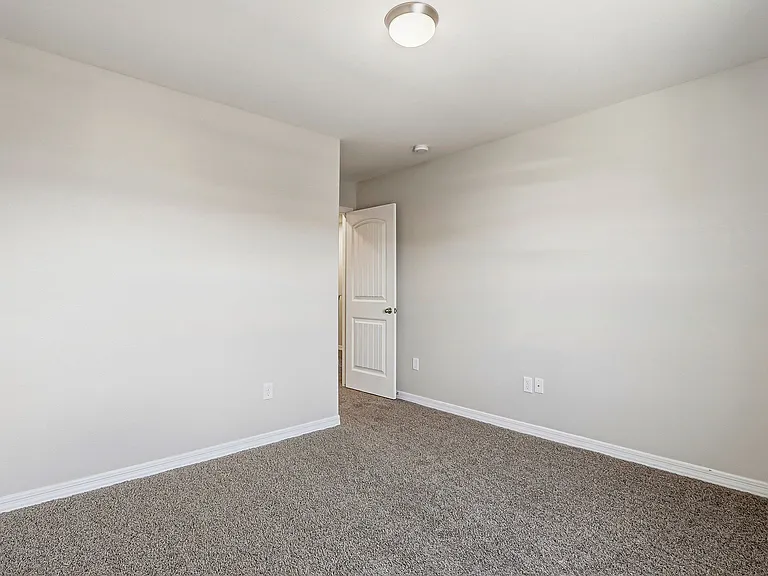 629 La Entrada Cir — Photo 27