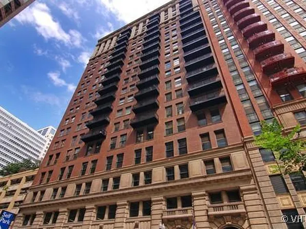 212 W Washington St APT 1908, Chicago, IL 60606