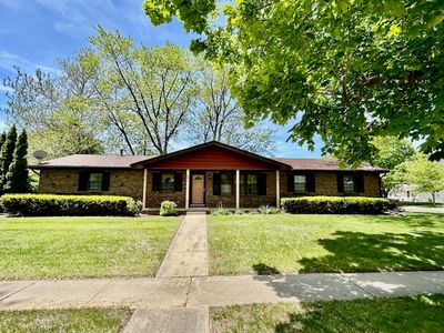 801 Country Ln, Bloomington, IL, 61704