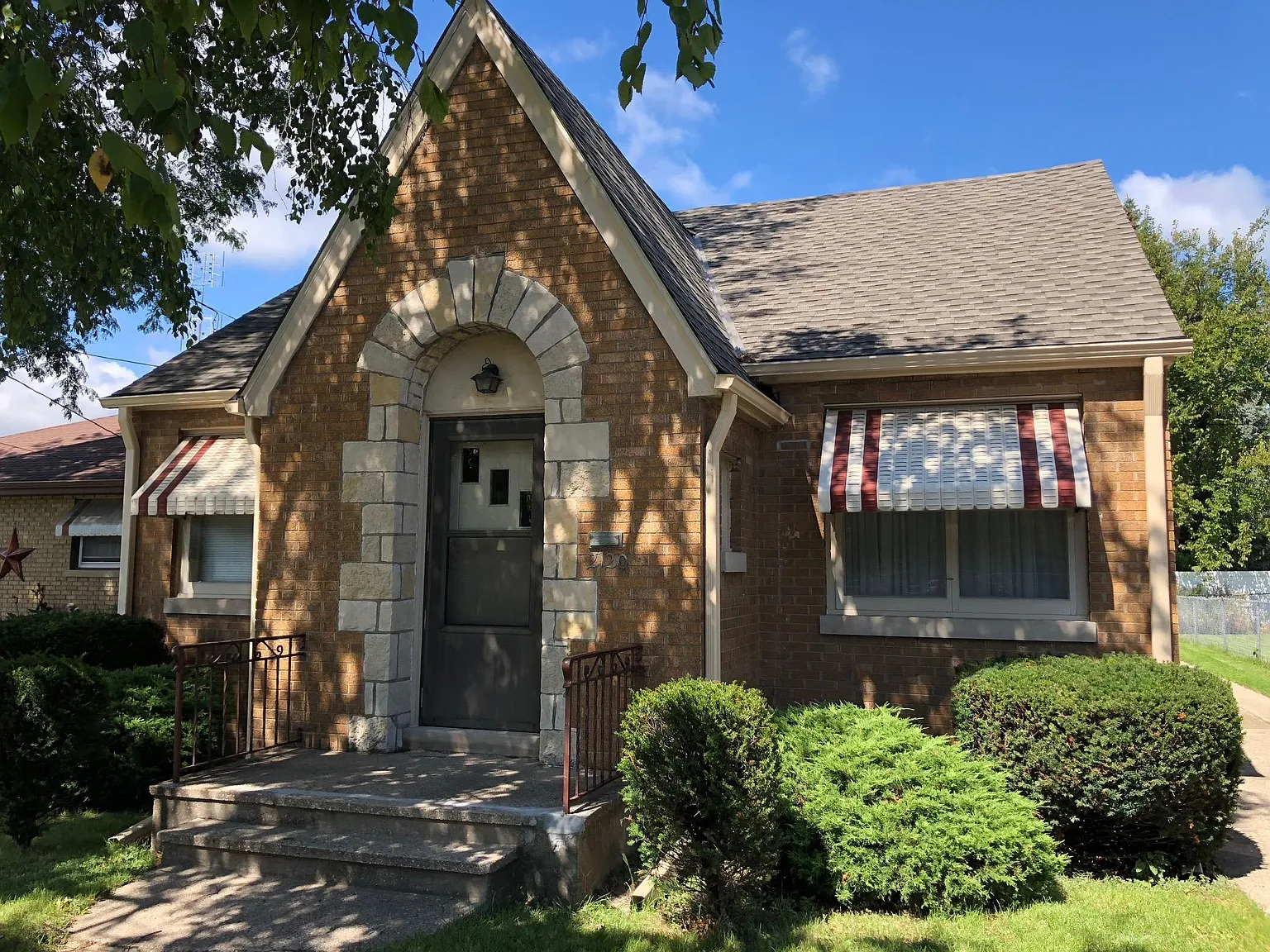 2120 Washington Rd photo 1