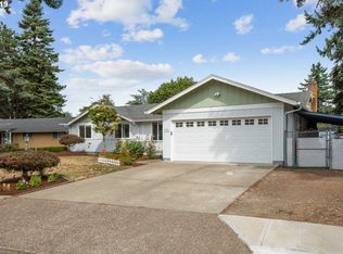 636 SE 156th Ave, Portland, OR 97233