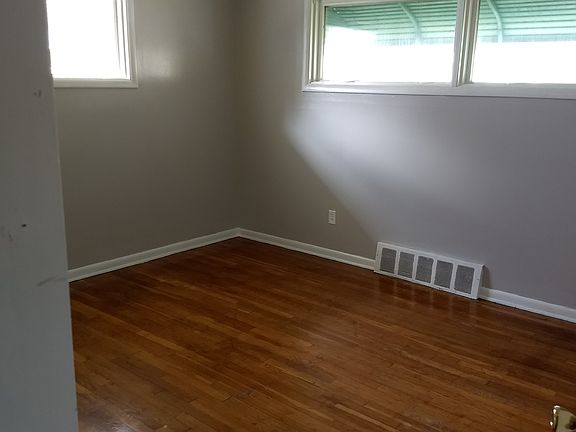 3rd image of 4393 W 155th St