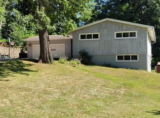 155 Hillside Dr, Geneseo, IL 61254