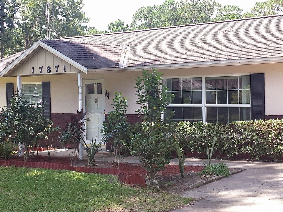 1st image of 17371 SE 18th St