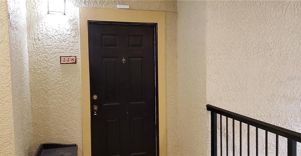 1st image of 102 Vista Verdi 228 Cir