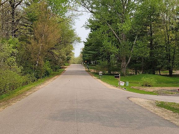 5th image of W5191 Lulu Lake Dr
