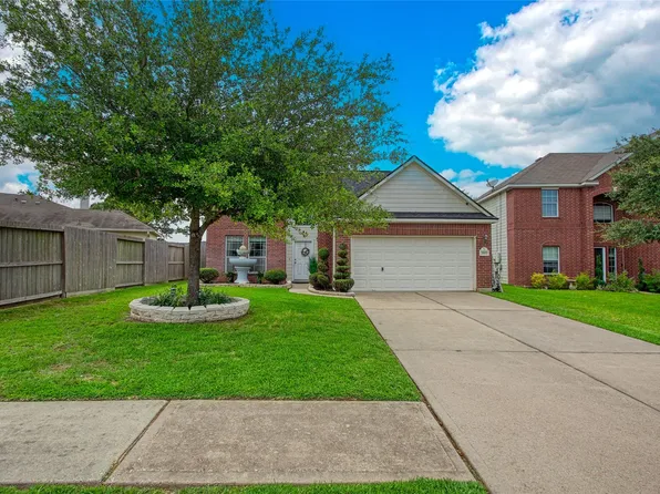 2055 Midlane Dr, Conroe, TX 77301