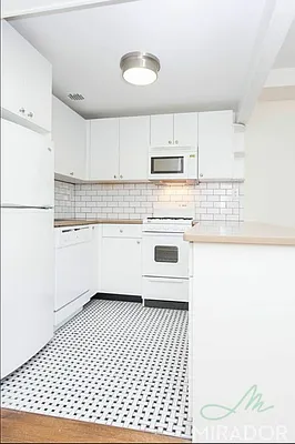 Rented by Mirador Real Estate | media 9