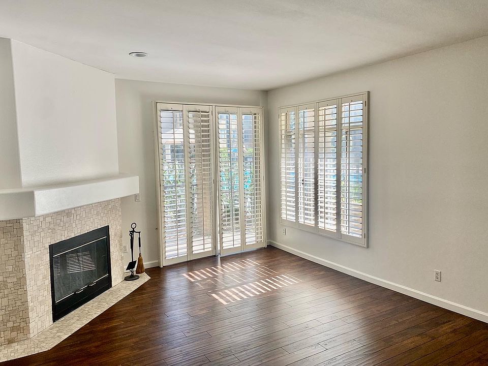 1st image of 510 Camino De La Reina Unit 105