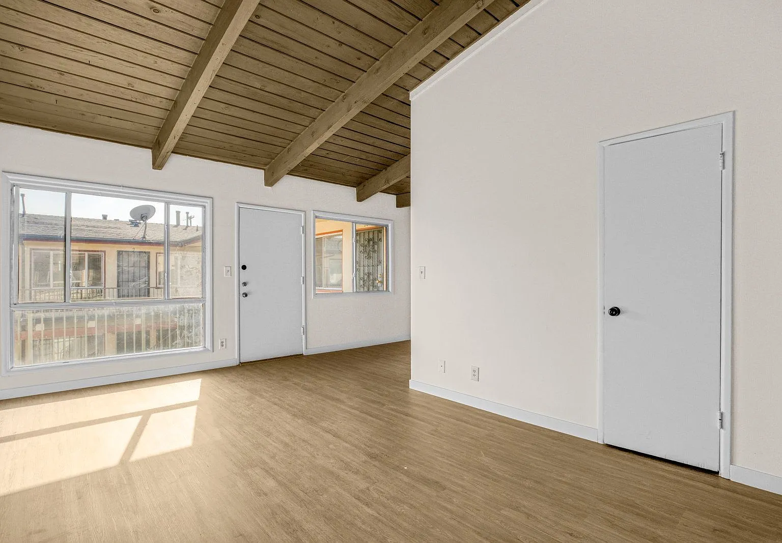 1 bed, 1.0 bath, $1,650 — Photo 1