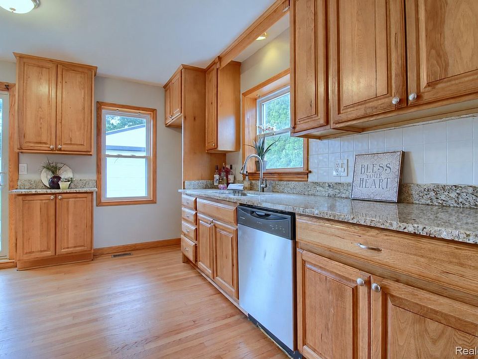 30064 Ann Arbor Trl, photo 11