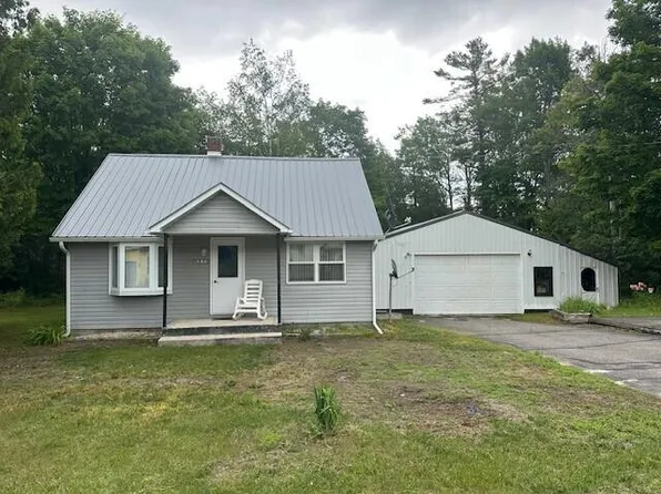 570 N Division St, De Tour Village, MI 49725