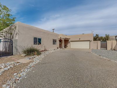 1833 Lafayette Dr NE, Albuquerque, NM, 87106