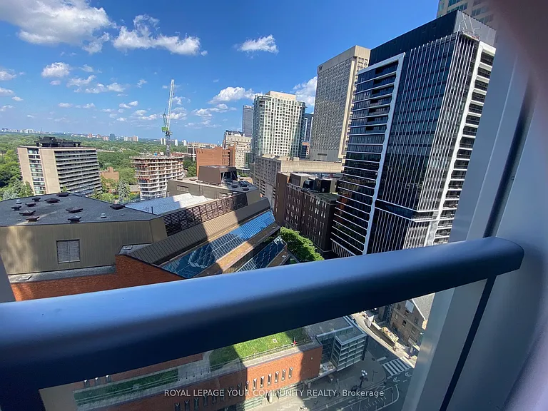 1 Yorkville Ave #1509 — Photo 21