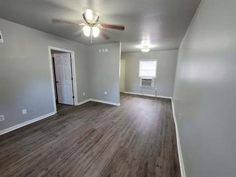 615 Cedarwood Dr — Photo 13