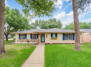 913 Bedford Ct W, Hurst, TX 76053