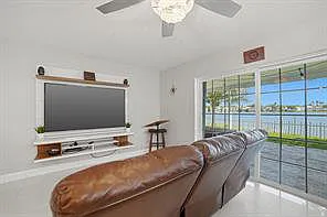 6466 Buena Vista Dr — Photo 13