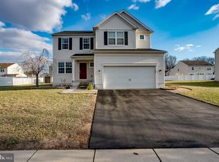 7 Tetkoski Ct, Florence, NJ 08518