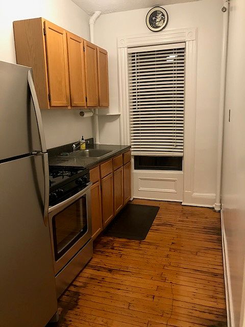 1st image of 366 9th St #3