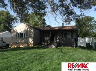 5058 S 48th St, Omaha, NE 68117