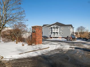 126 Farnham Gate Rd #106, Halifax, NS B3M3Z9