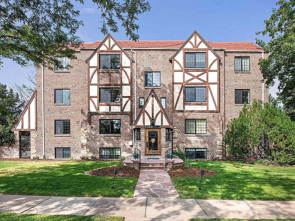 1401 N Fairfax St #8