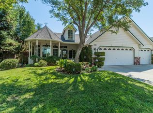 1243 N Carolina Ave, Clovis, CA