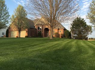 323 Mount Vernon Dr, Blissfield, MI