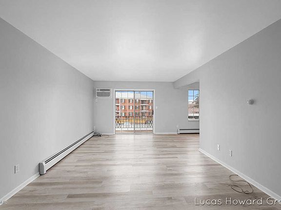 4th image of 2203 Porter St SW #B203