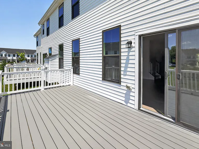 8005 Milltown Cir — Photo 15