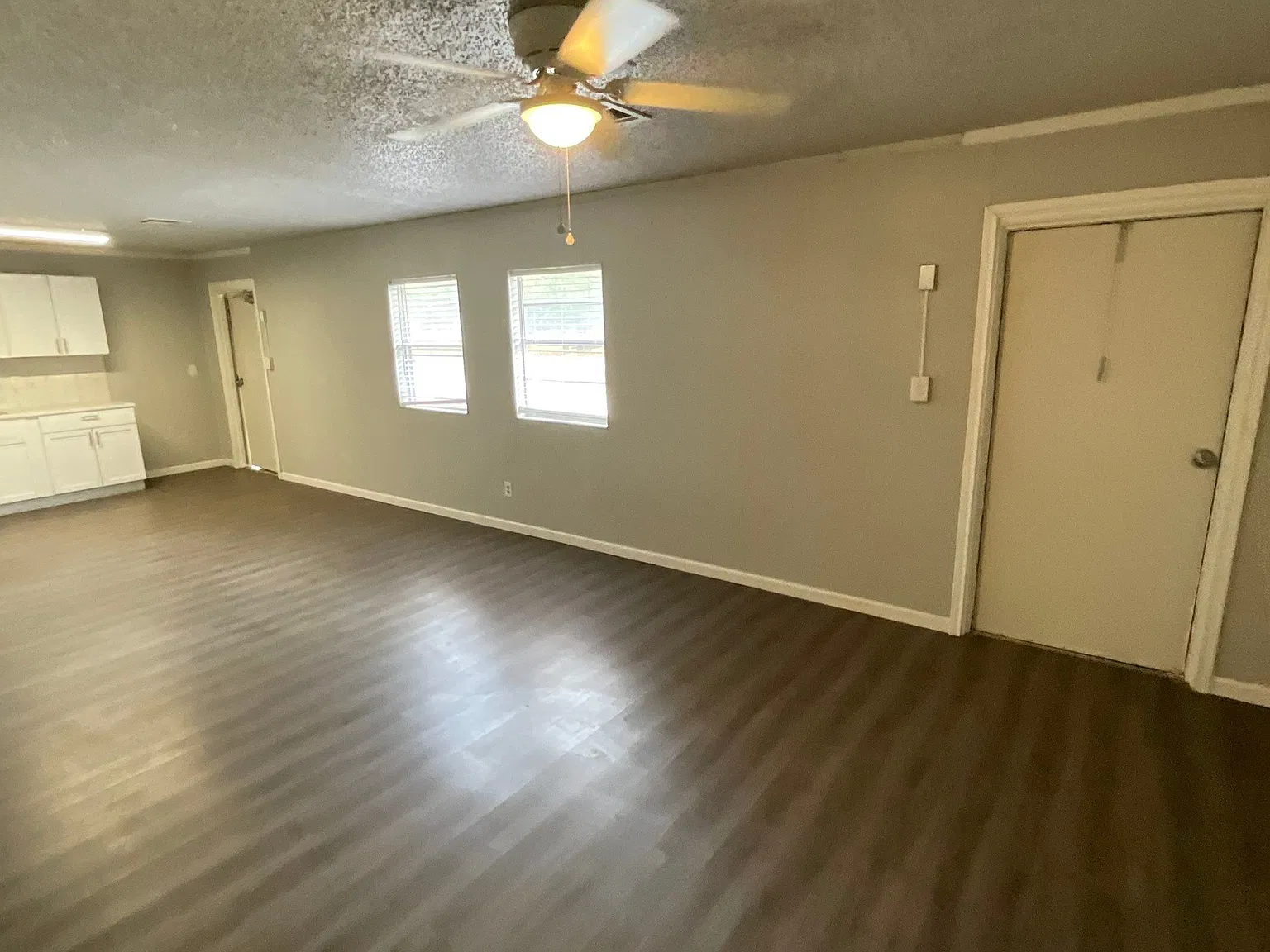2 bed, 1000 sqft, $750 — Photo 4