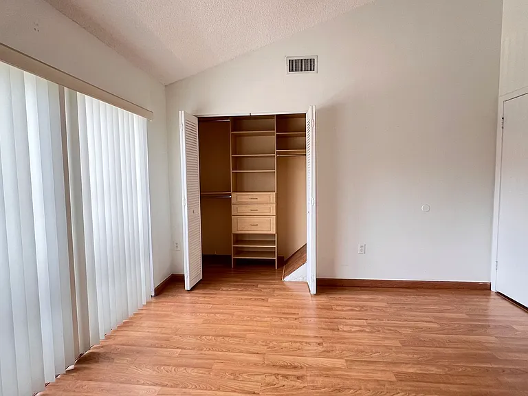 10068 SW 77th Ct — Photo 11