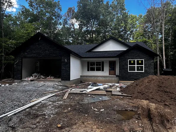 1140 Hargis Rd, Grimsley, TN 38565