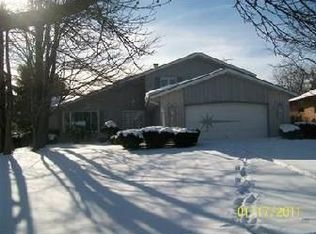 13527 Byron Blvd, Middleburg Heights, OH 44130