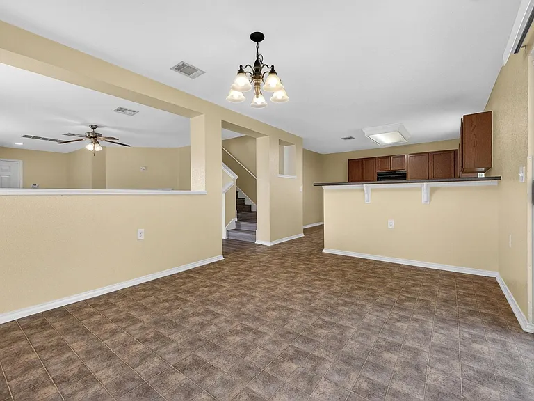 8813 Wiley Way — Photo 7