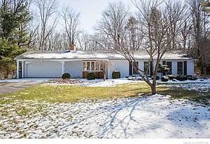 1st image of 114 Woodland Dr