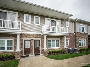 5537 Arbor Chase Dr, Ann Arbor, MI