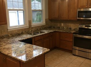 195-197 Oxford St, Hartford, CT 06105