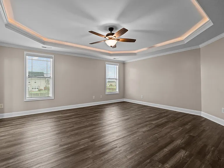 133 Lockwood Dr — Photo 28