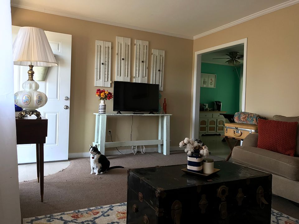 2nd image of 236 Childre Rd
