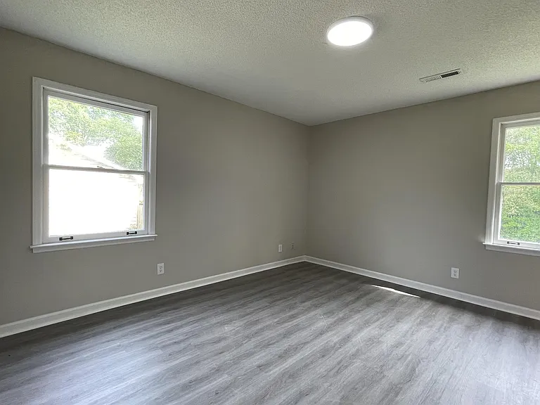120 Springfield Ln — Photo 14