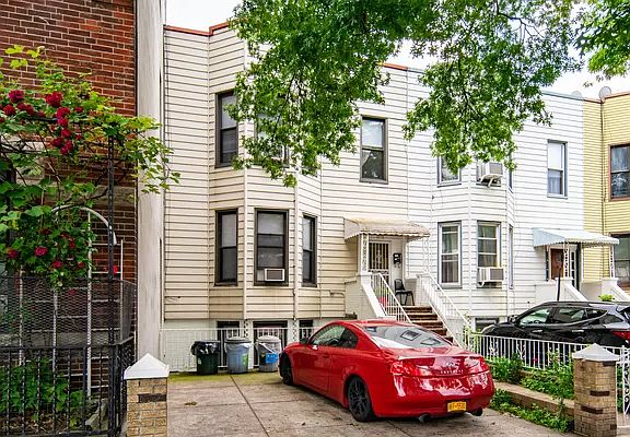3rd image of 3216 31st Ave