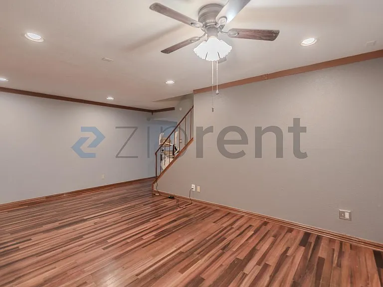 14515 Wunderlich Dr #403 — Photo 6