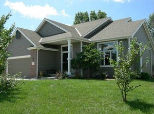 617 Stonegate Ct, Lawrence, KS 66049