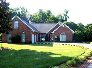 1715 Park Pl, Wilkesboro, NC 28697