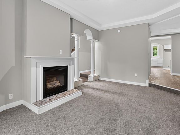 3rd image of 59412 Cloverdale Rd