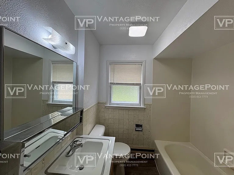 781 Thompson St #2 — Photo 15