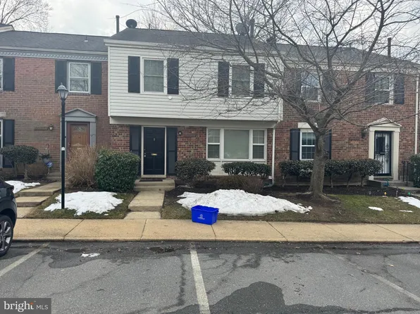 10829 Bucknell Dr #33, Silver Spring, MD 20902