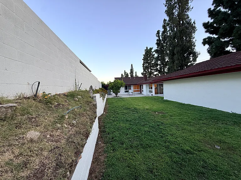 410 N Canyon Blvd — Photo 80